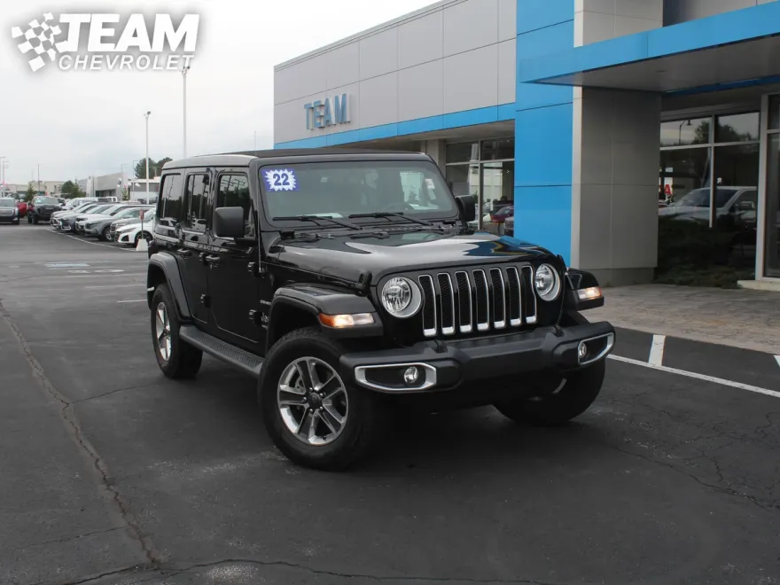2022 Jeep Wrangler Unlimited Sahara photo 1