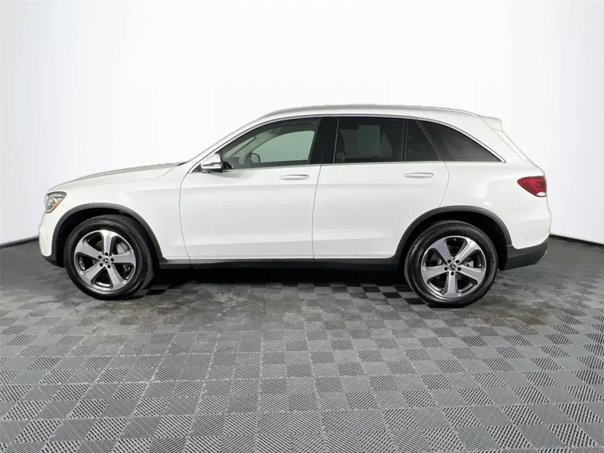 2022 Mercedes Benz GLC 300 4MATIC photo 1