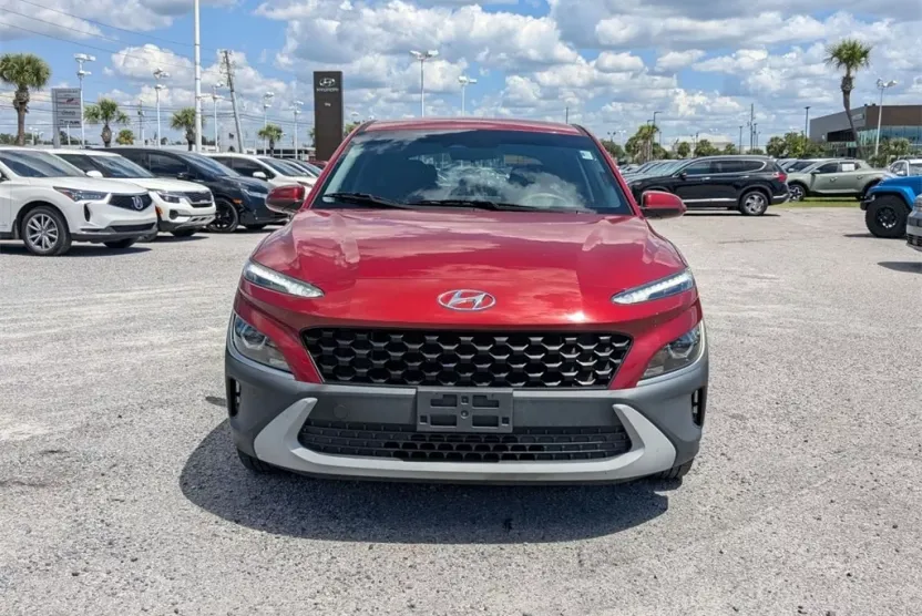2023 Hyundai Kona SE photo 1