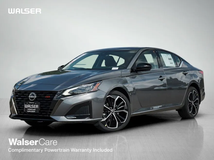 2025 Nissan Altima 2.5 SR photo 1