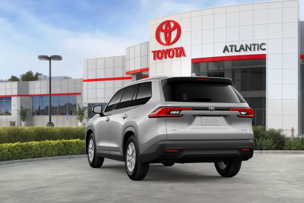 2026 Toyota Grand Highlander XLE photo 1