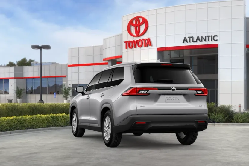 2026 Toyota Grand Highlander XLE photo 1