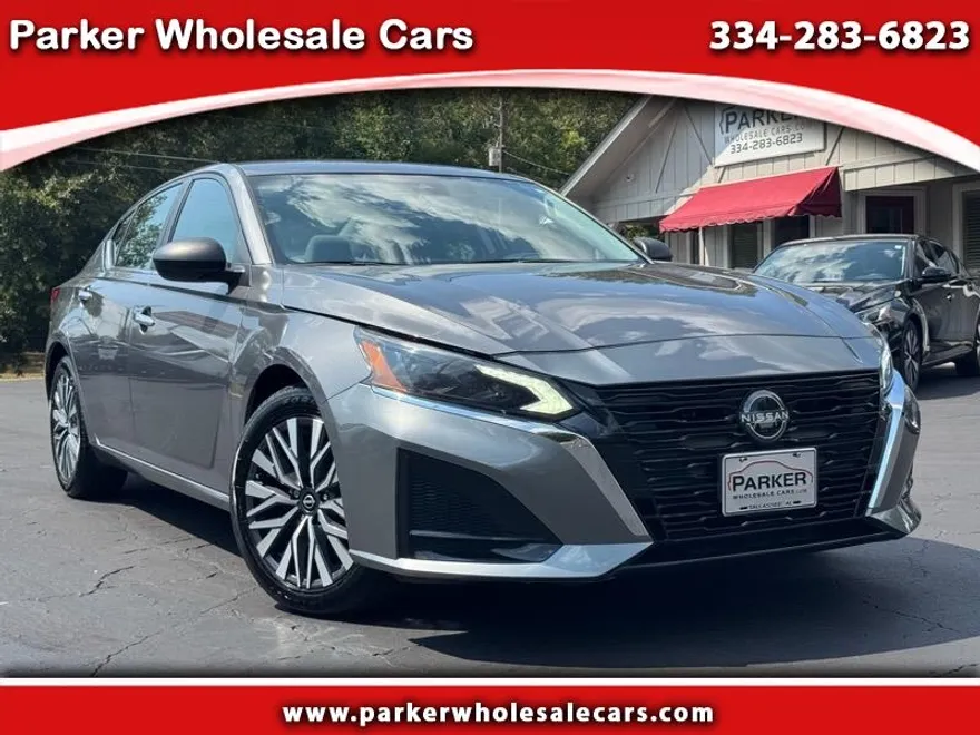 2024 Nissan Altima 2.5 SV photo 1