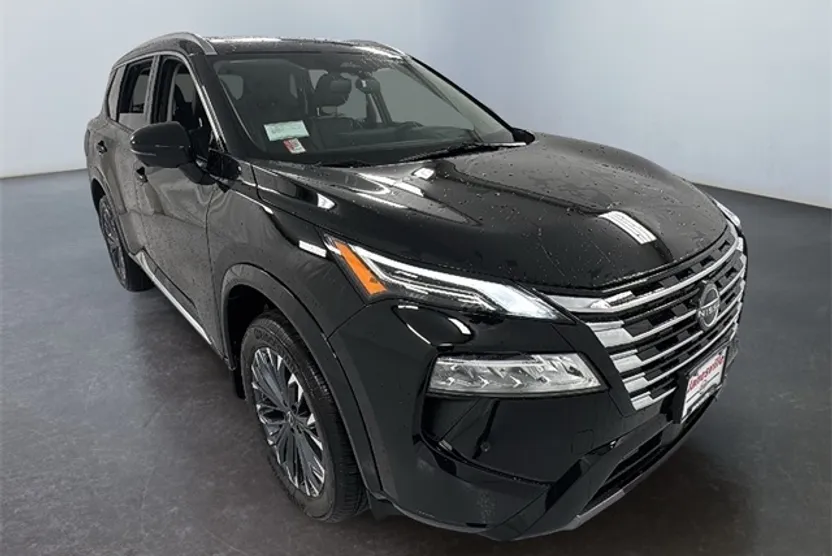 2026 Nissan Rogue Platinum photo 1