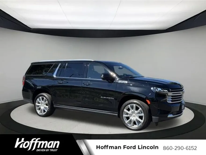 2022 Chevrolet Suburban High Country photo 1