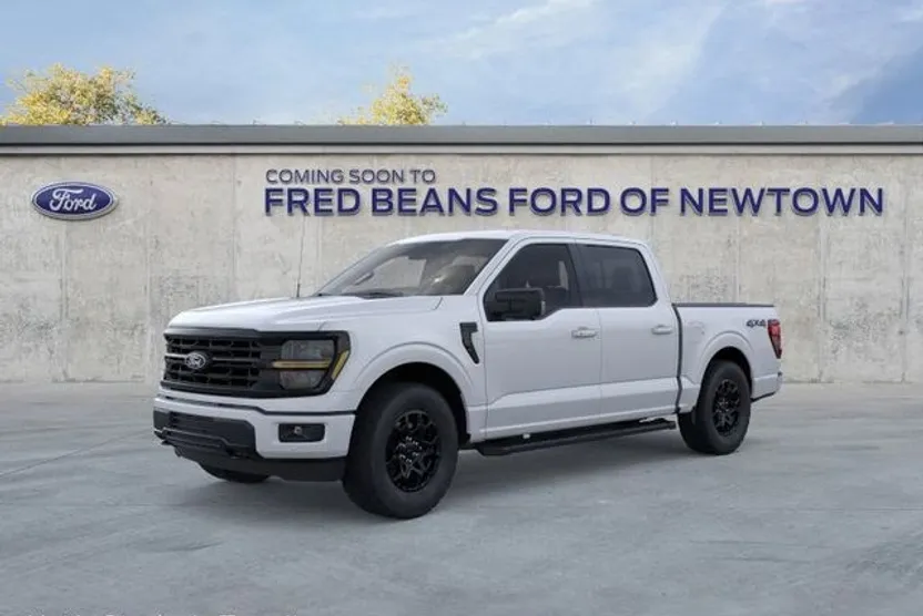 2025 Ford F-150 XLT photo 1