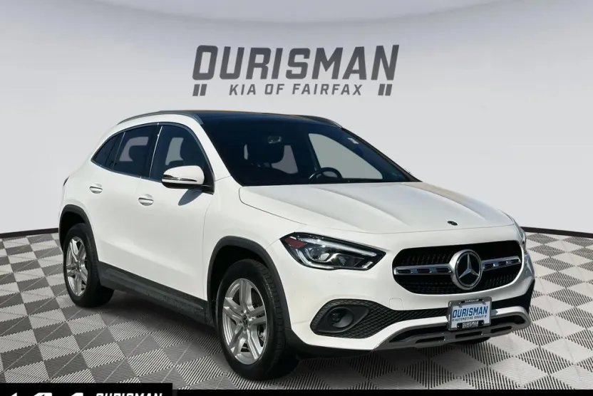 2022 Mercedes Benz GLA 250 4MATIC photo 1