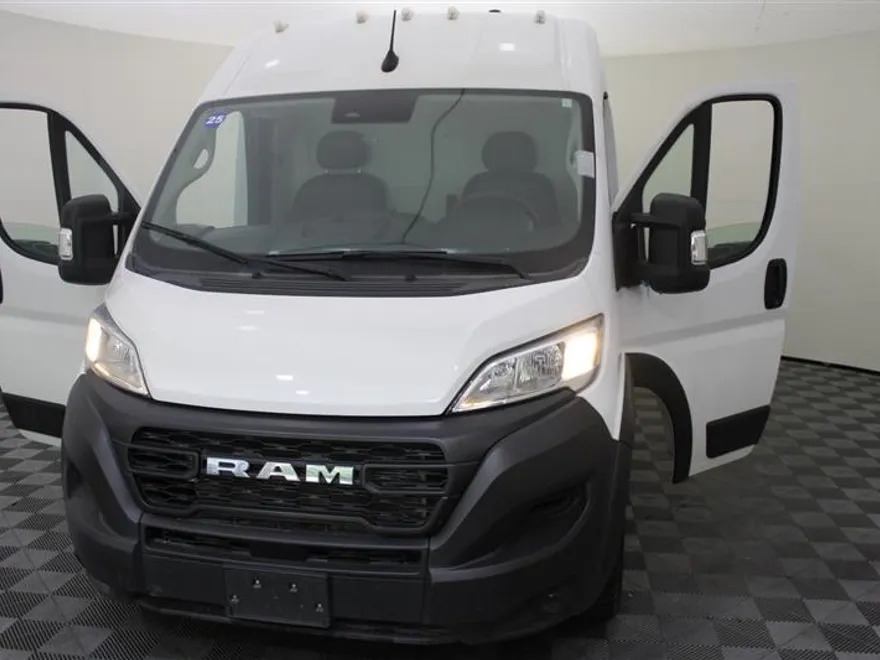 2023 Ram ProMaster 2500 photo 2