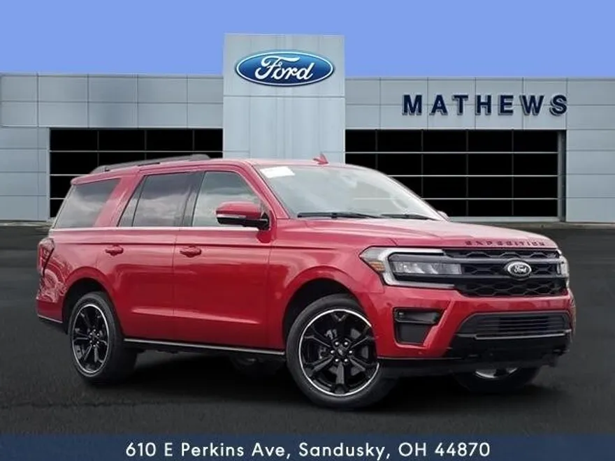 2022 Ford Expedition Limited photo 1