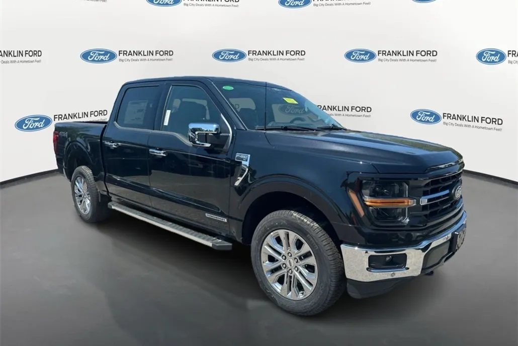 2025 Ford F-150 XLT photo 1