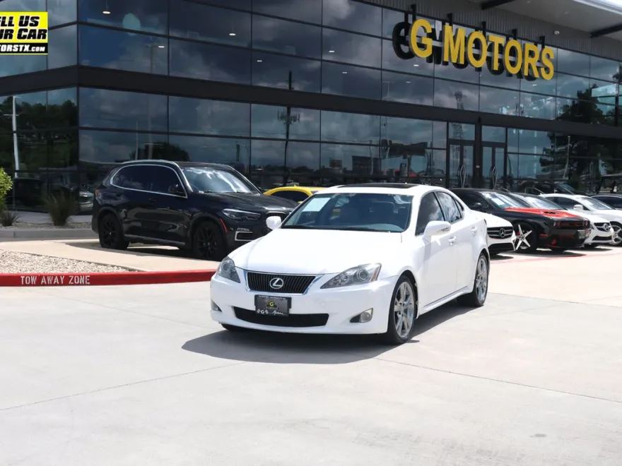 2010 Lexus IS 350C photo 1