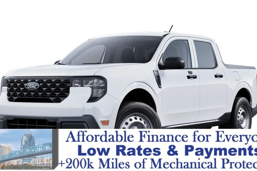 2025 Ford Maverick XL photo 1