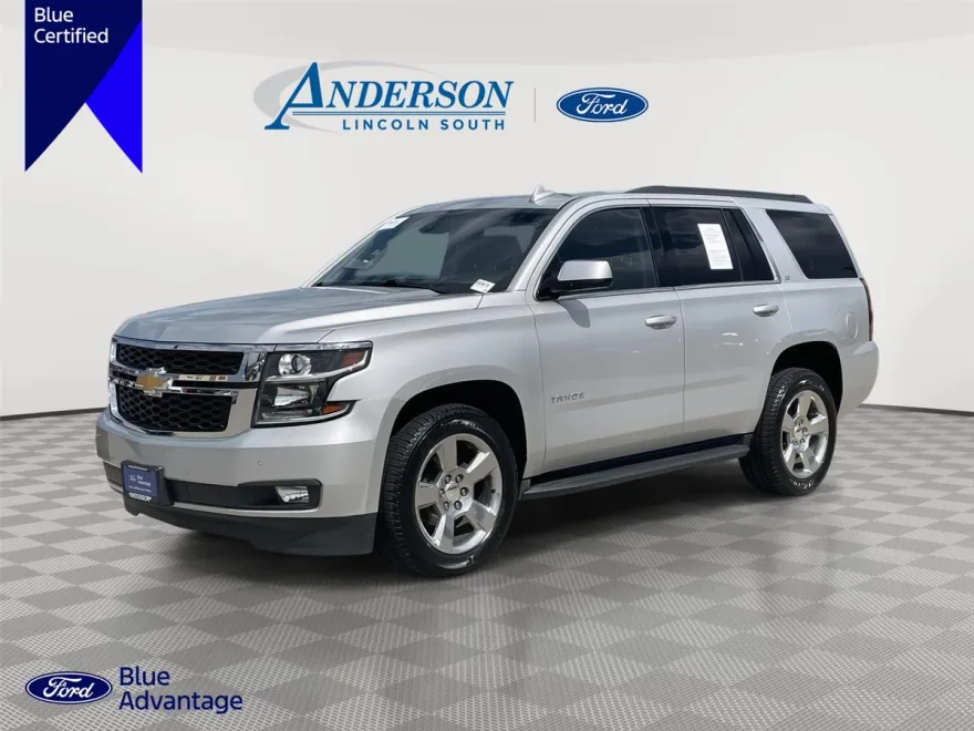 2016 Chevrolet Tahoe LT photo 1