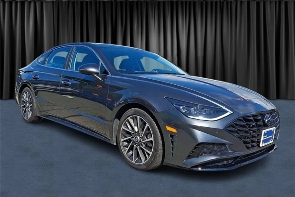 2022 Hyundai Sonata Limited photo 1