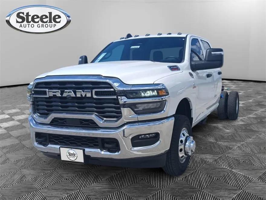 2025 Ram 3500 Tradesman photo 1