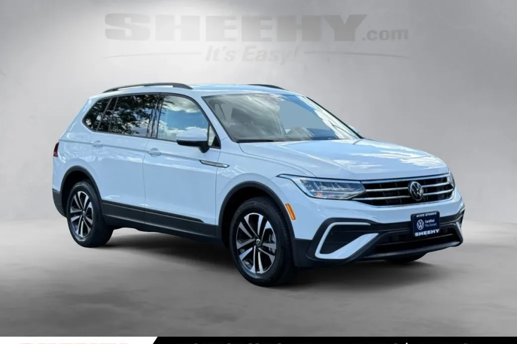 2024 Volkswagen Tiguan S photo 1