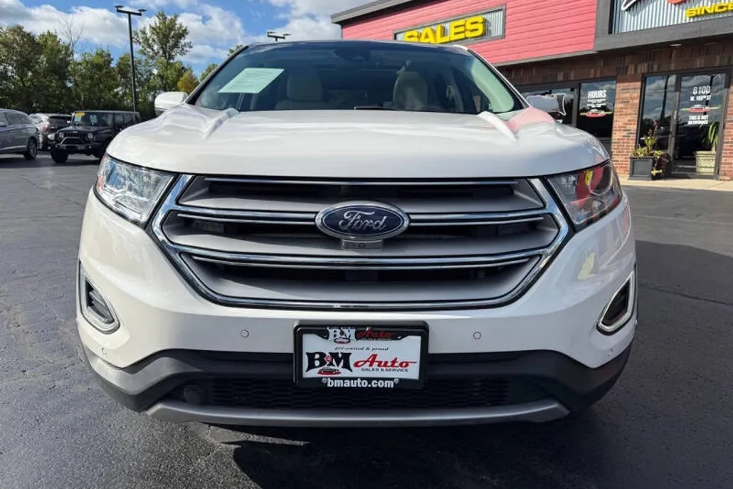 2017 Ford Edge Titanium photo 1