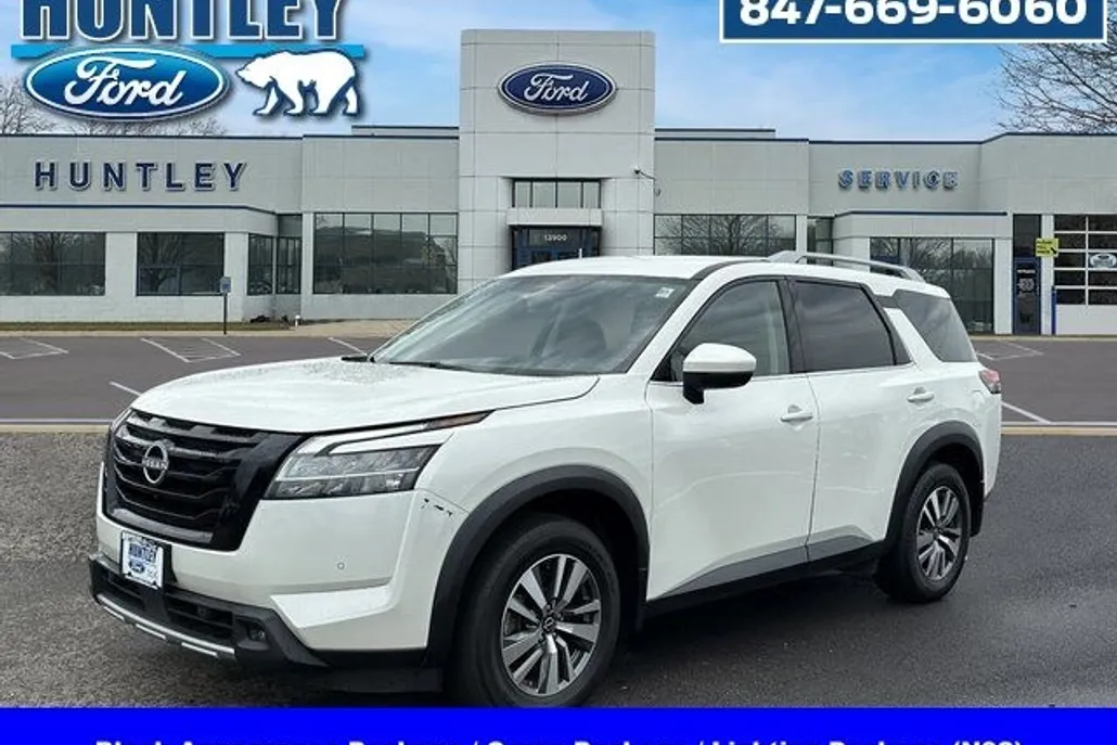 2023 Nissan Pathfinder SL photo 1