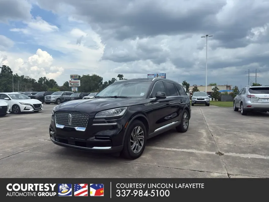 2021 Lincoln Aviator Standard photo 1