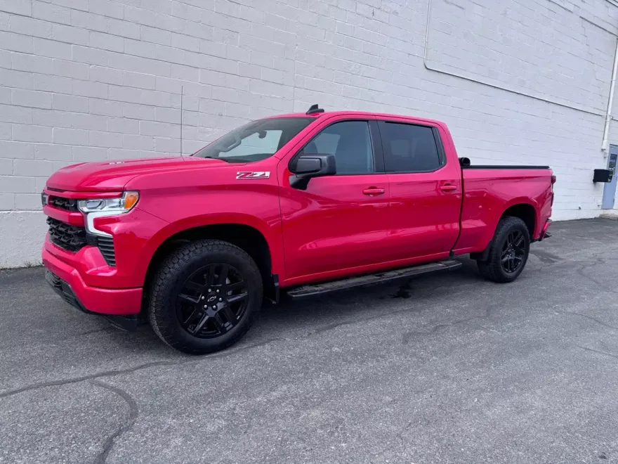 2022 Chevrolet Silverado 1500 RST photo 1