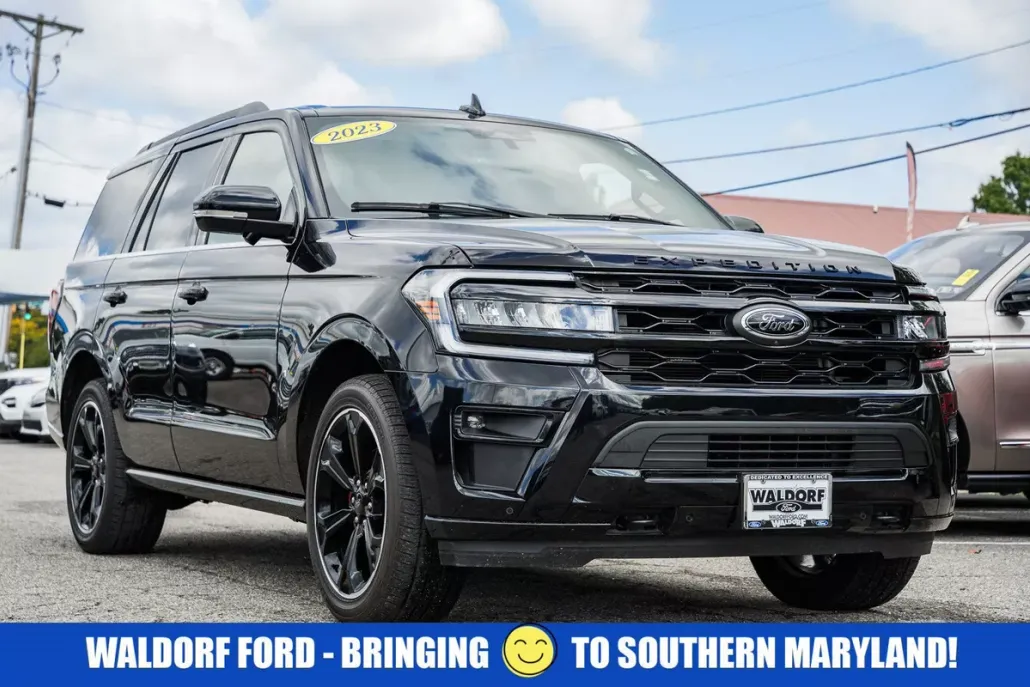 2023 Ford Expedition Limited photo 1