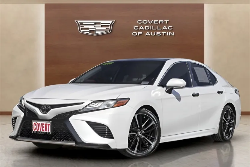 2019 Toyota Camry XSE V6 photo 1