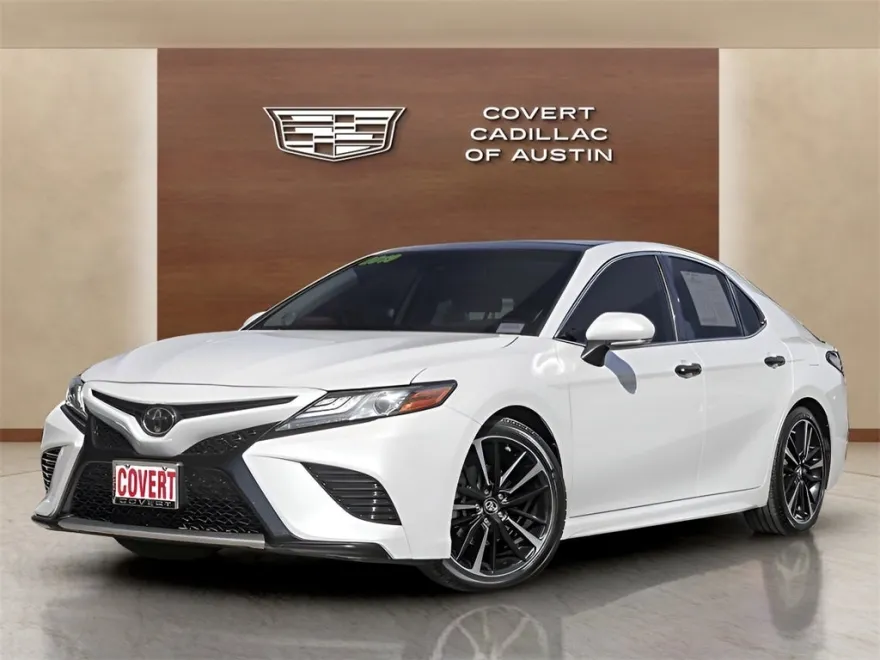 2019 Toyota Camry XSE V6 photo 1