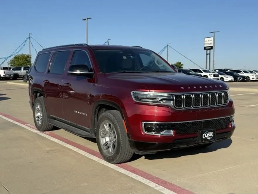 2024 Jeep Wagoneer Base photo 1