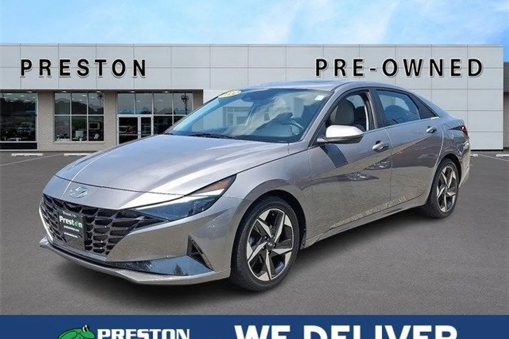 2022 Hyundai Elantra Limited photo 1