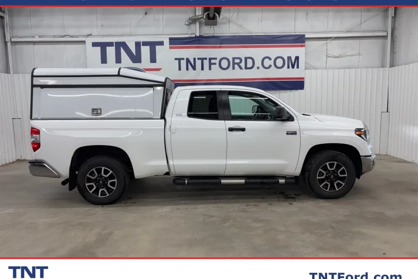 2020 Toyota Tundra SR5 Grade photo 1