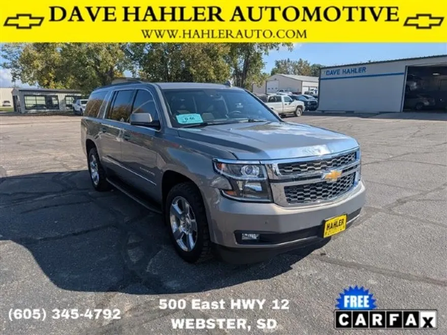 2017 Chevrolet Suburban LT 1500 photo 1