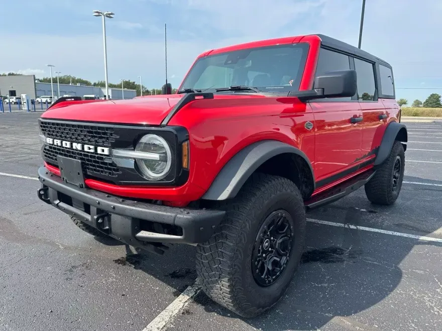 2022 Ford Bronco Wildtrak photo 1