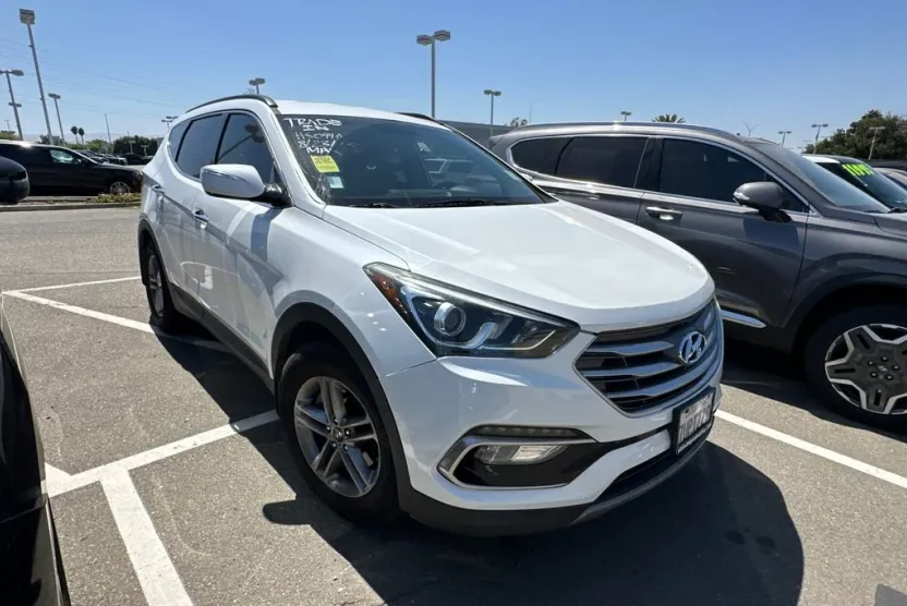 2017 Hyundai Santa Fe Sport photo 1