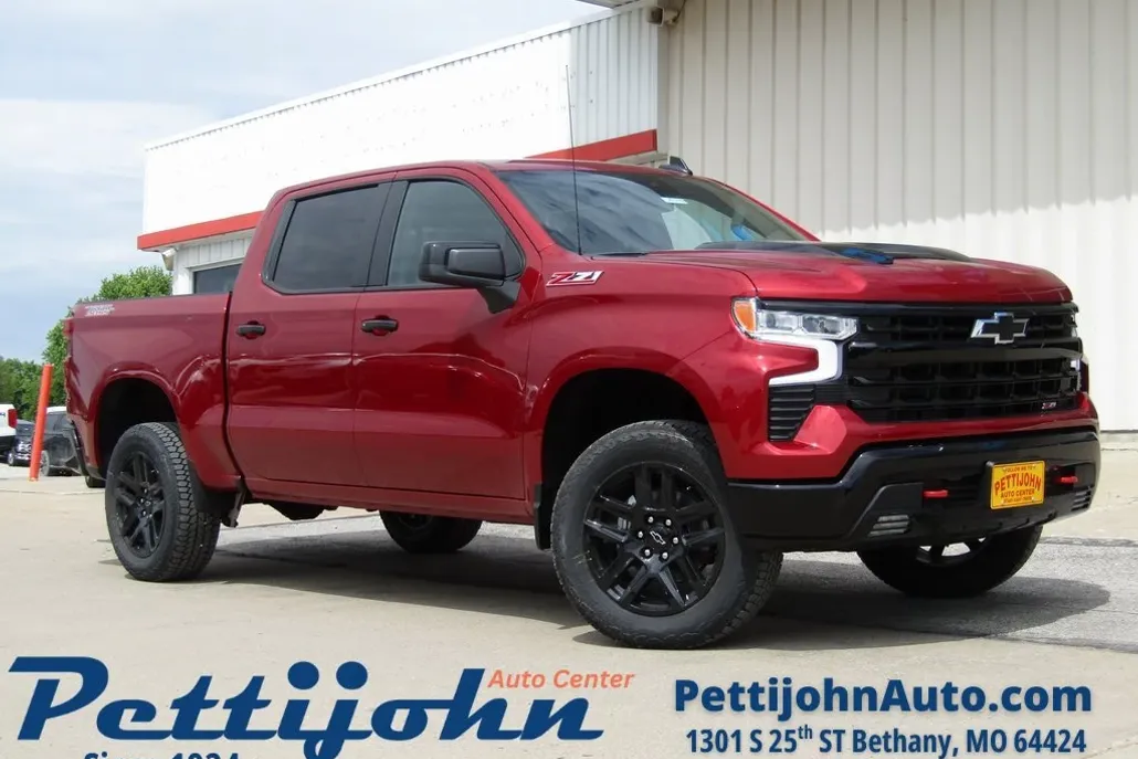 2025 Chevrolet Silverado 1500 LT Trail Boss photo 1