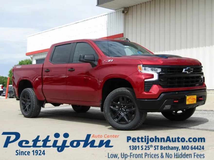 2025 Chevrolet Silverado 1500 LT Trail Boss photo 1