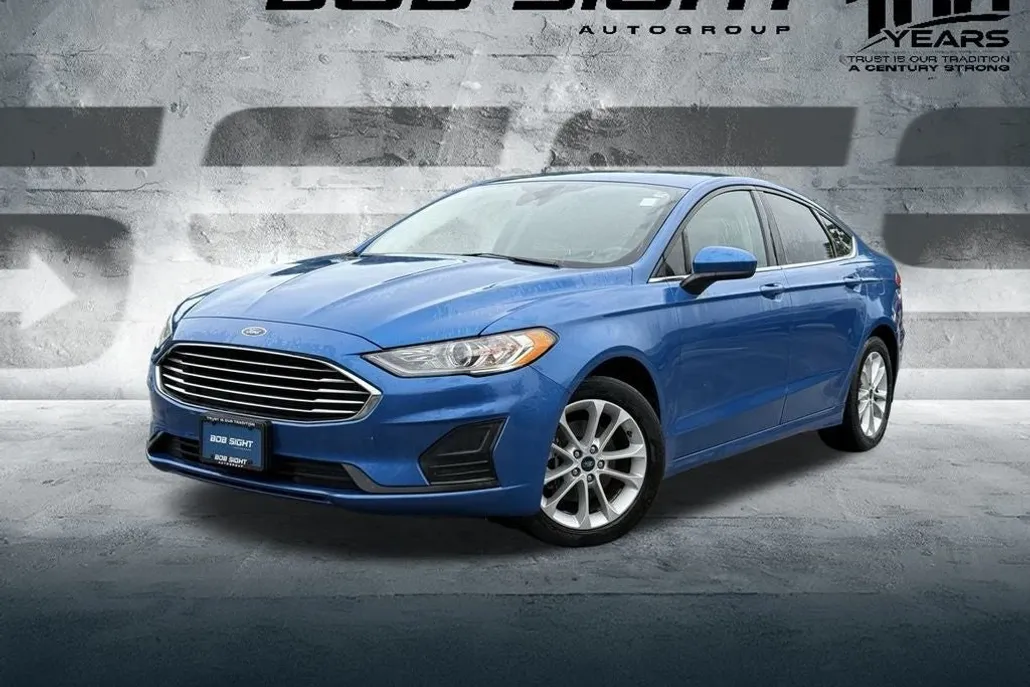 2020 Ford Fusion SE photo 1