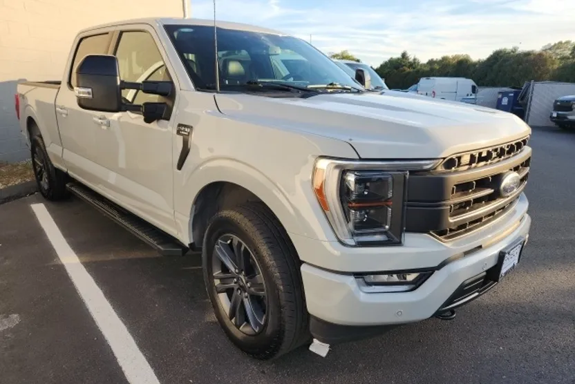 2023 Ford F-150 Lariat photo 1