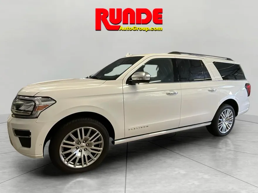 2024 Ford Expedition MAX Platinum photo 1
