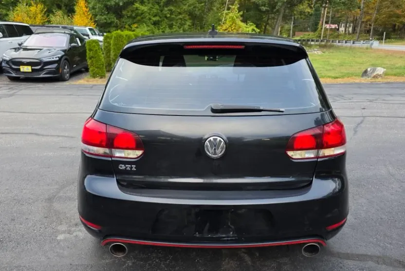 2012 Volkswagen Golf GTI photo 1