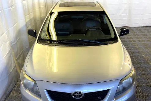 2009 Toyota Corolla photo 2