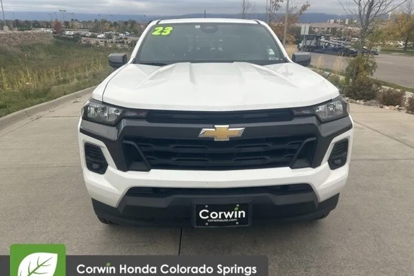 2023 Chevrolet Colorado LT photo 1