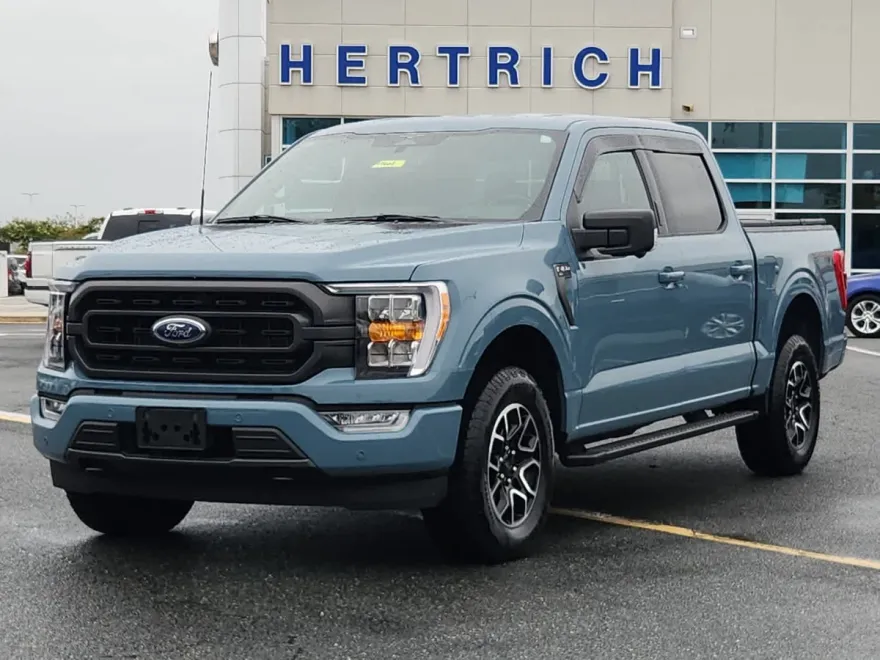 2023 Ford F-150 XLT photo 1