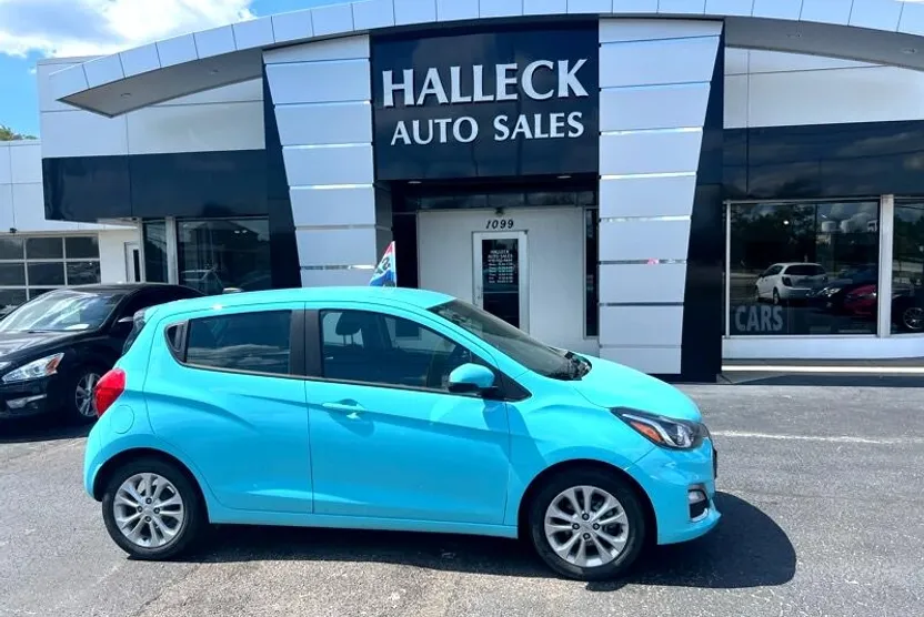 2021 Chevrolet Spark 1LT photo 1