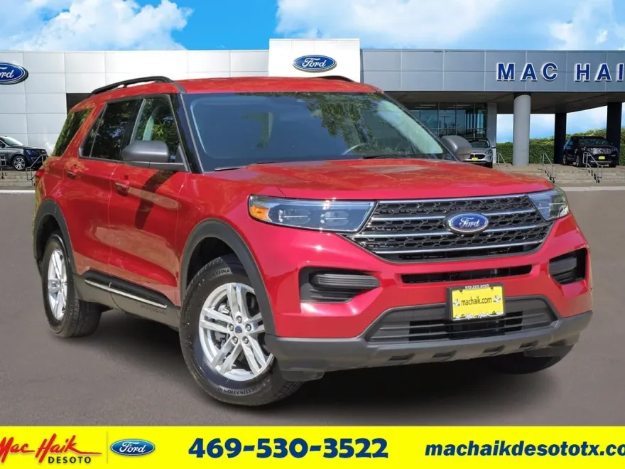 2022 Ford Explorer XLT photo 1