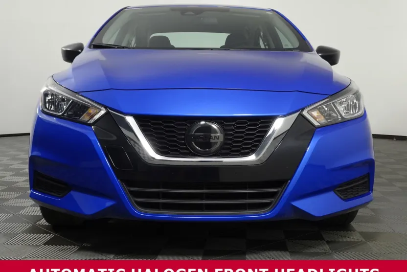 2021 Nissan Versa 1.6 S photo 1