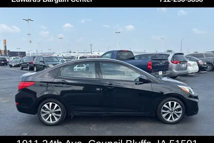 2017 Hyundai Accent Value Edition photo 1