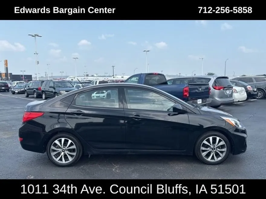 2017 Hyundai Accent Value Edition photo 1
