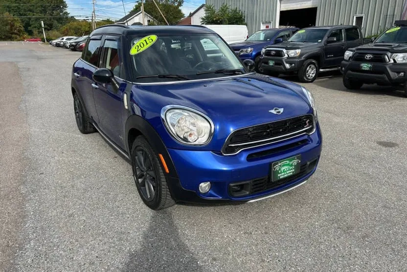 2015 Mini Countryman S ALL4 photo 1