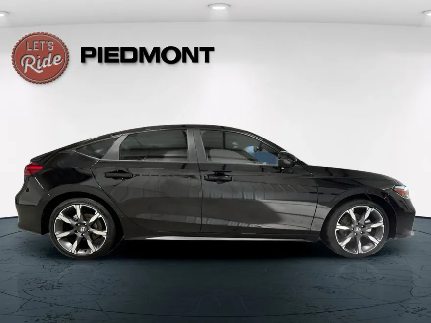 2026 Honda Civic Hatchback Hybrid Sport Touring photo 1