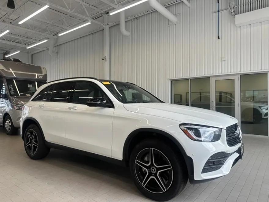 2022 Mercedes Benz GLC 300 4MATIC photo 1